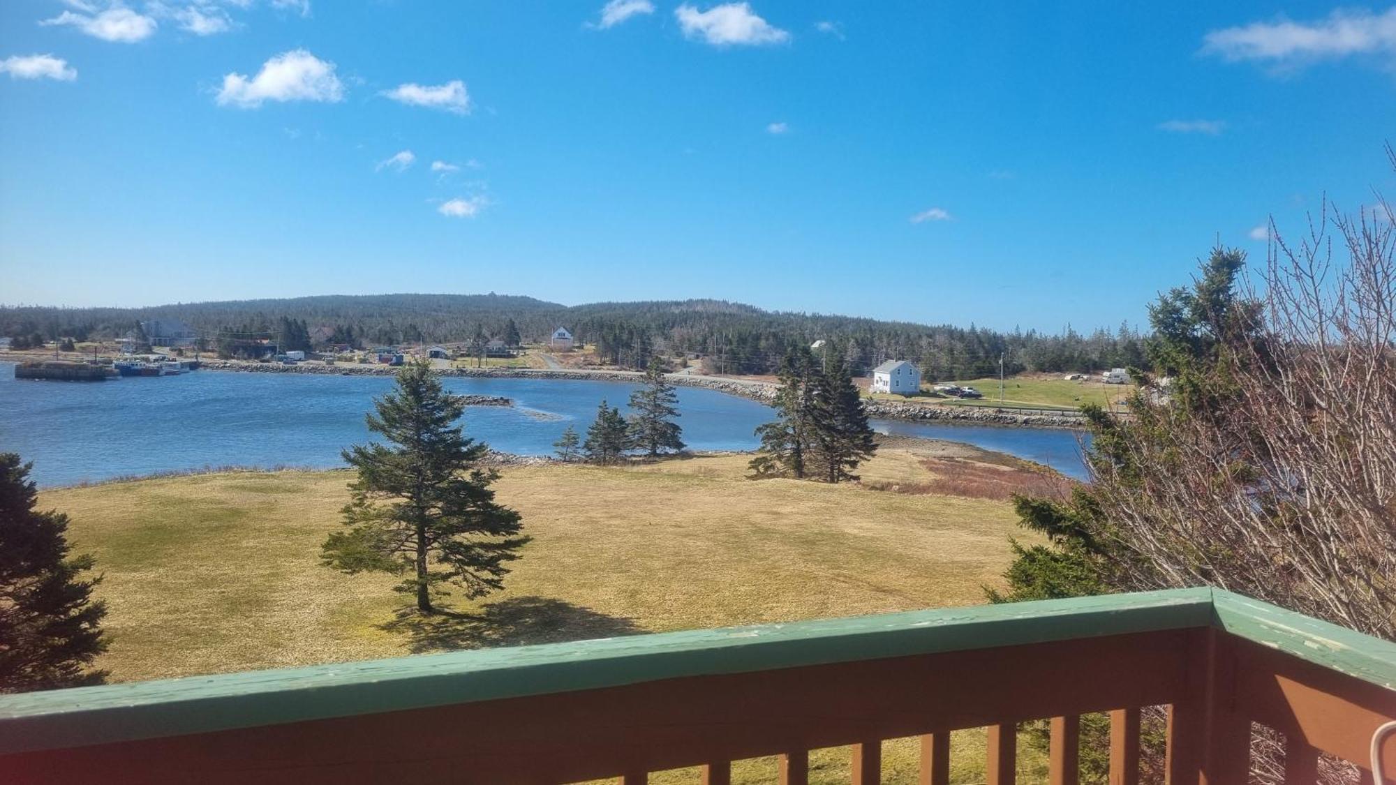 Oceanfront Apartments Port Dufferin Bagian luar foto