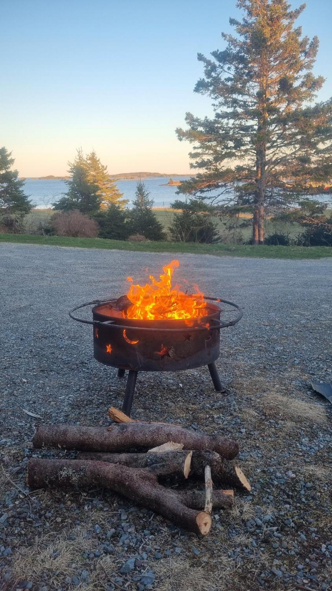Oceanfront Apartments Port Dufferin Bagian luar foto
